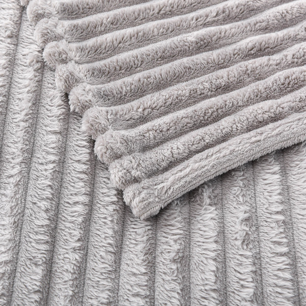 1Pc Solid Color Flannel Blanket Soft Warm Throw Blankets for Couch Sofa Office Bed Camping Travel Multi-Purpose Gift Blanket